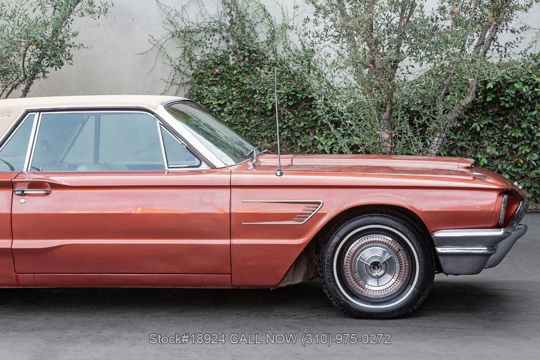 1965 Ford Thunderbird