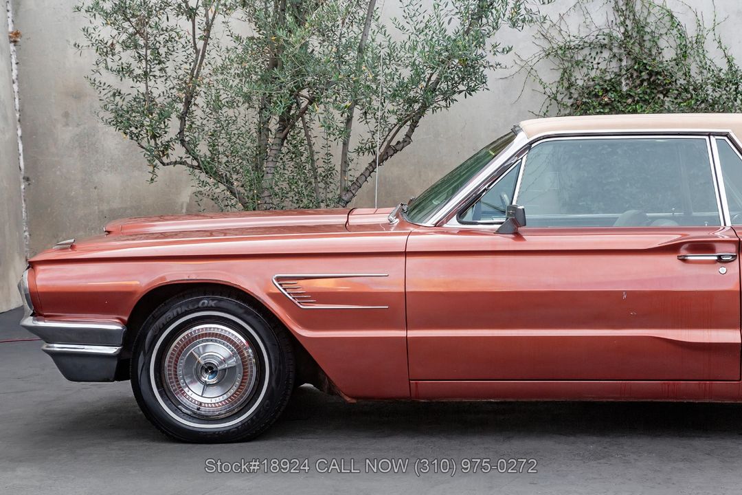 1965 Ford Thunderbird