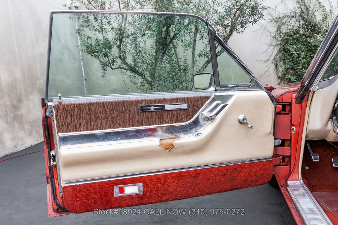 1965 Ford Thunderbird