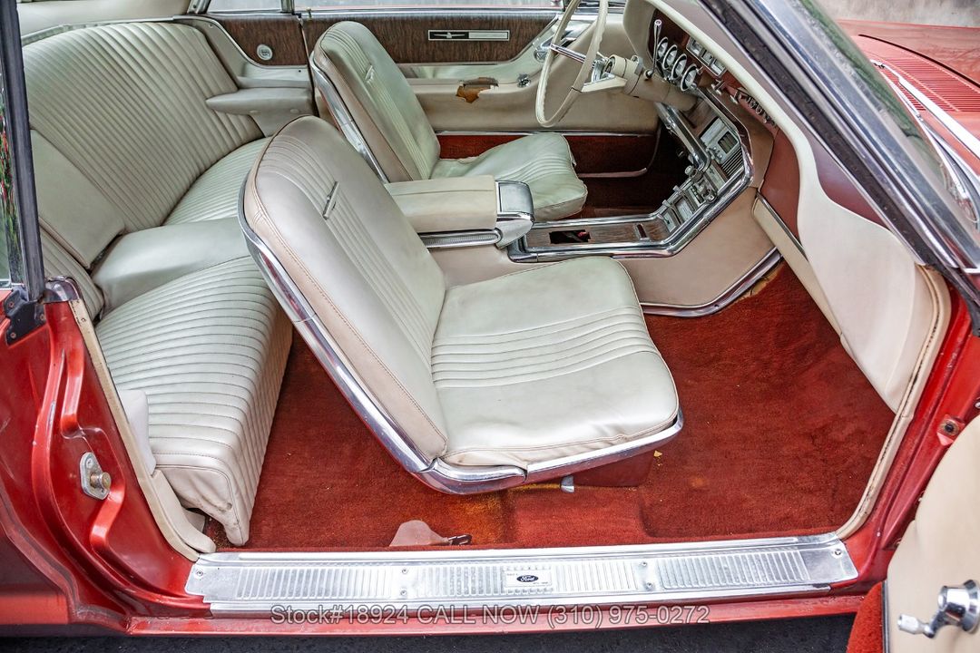 1965 Ford Thunderbird