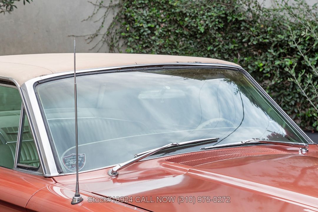 1965 Ford Thunderbird