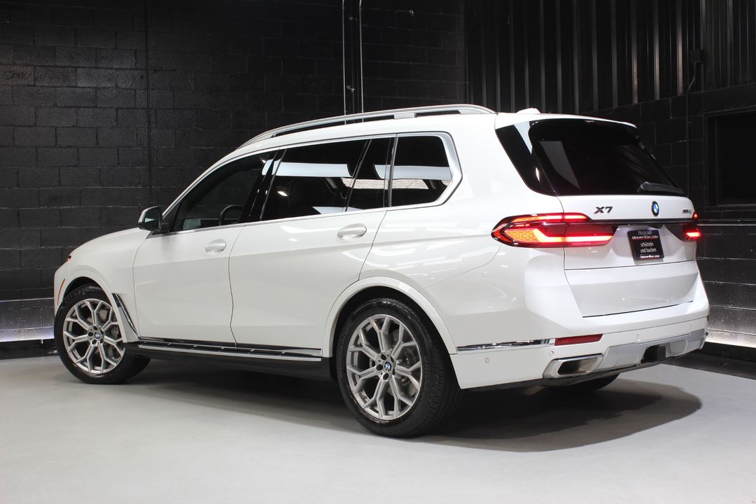 2024 BMW X7