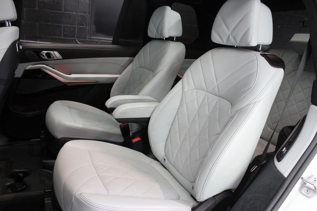 2024 BMW X7
