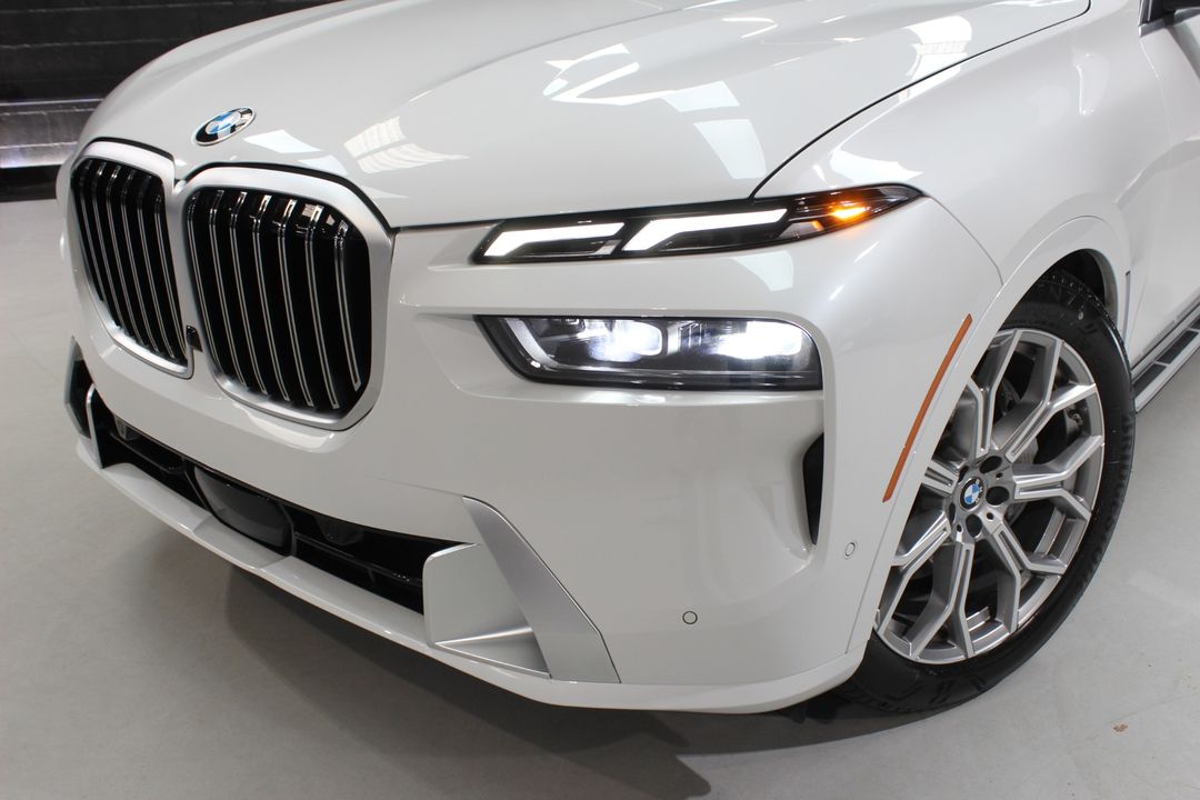 2024 BMW X7