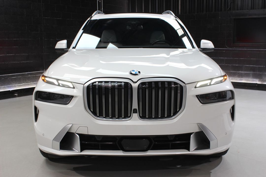 2024 BMW X7