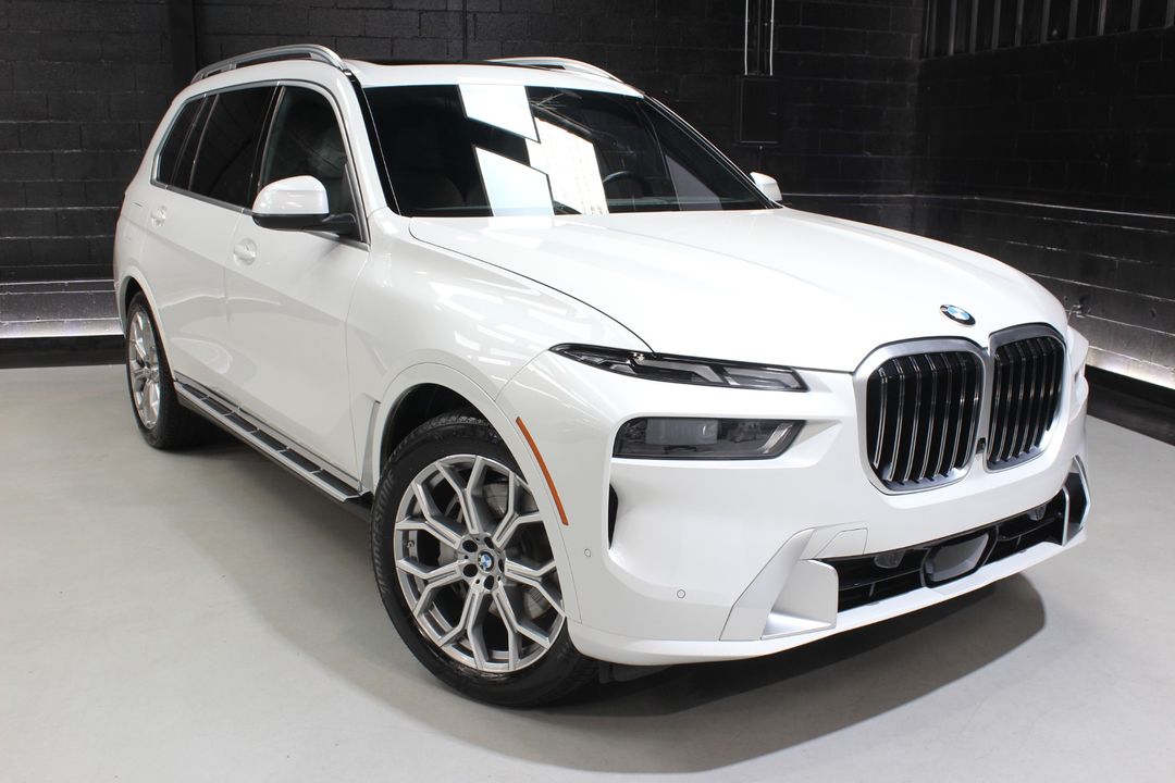 2024 BMW X7