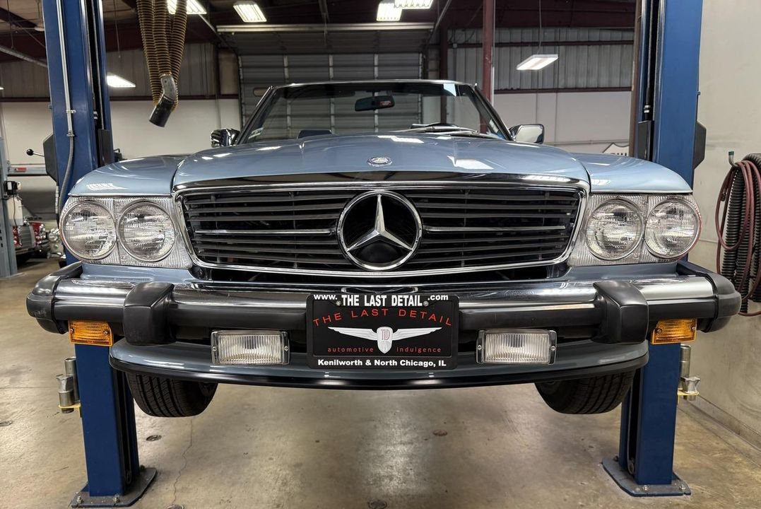 1987 Mercedes-Benz 560SL