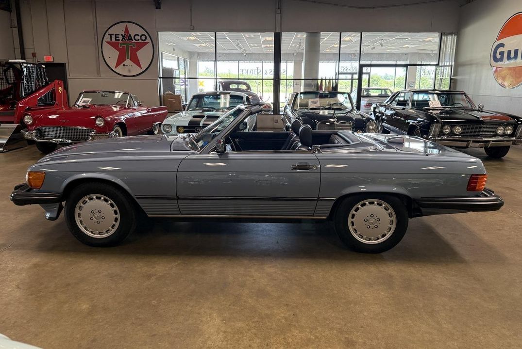 1987 Mercedes-Benz 560SL