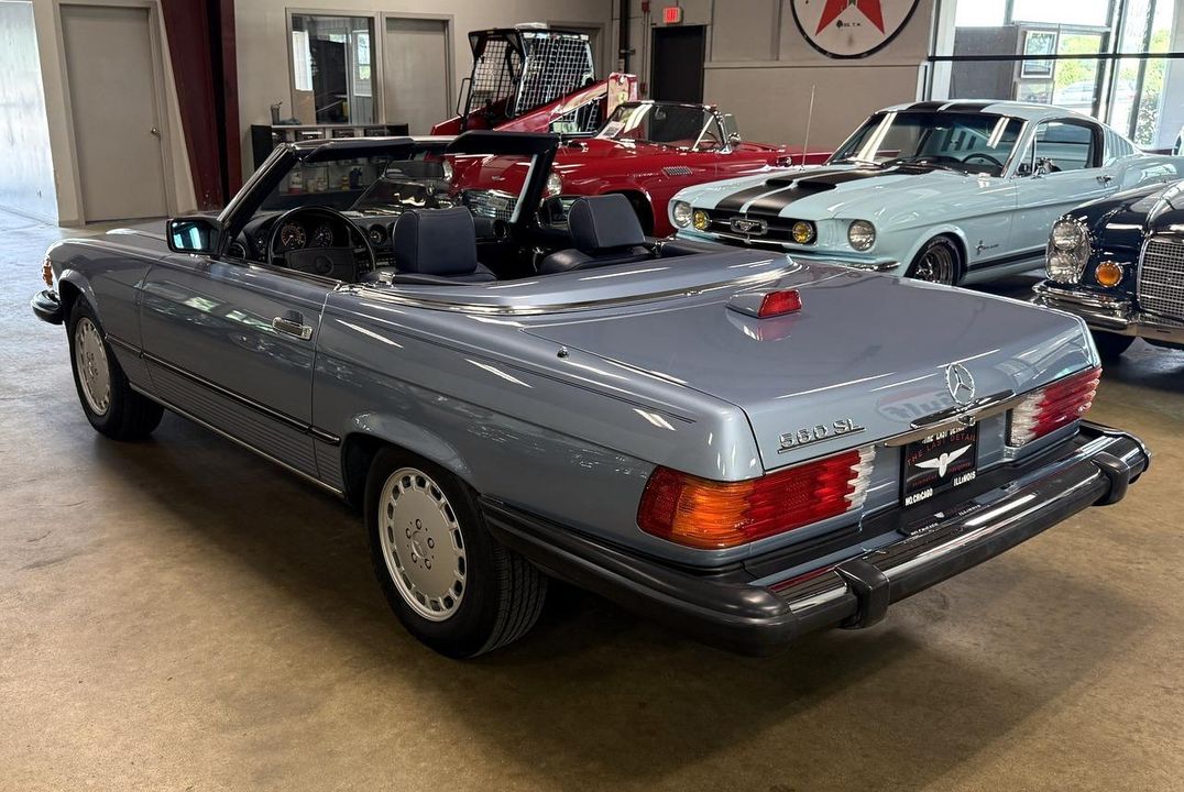 1987 Mercedes-Benz 560SL