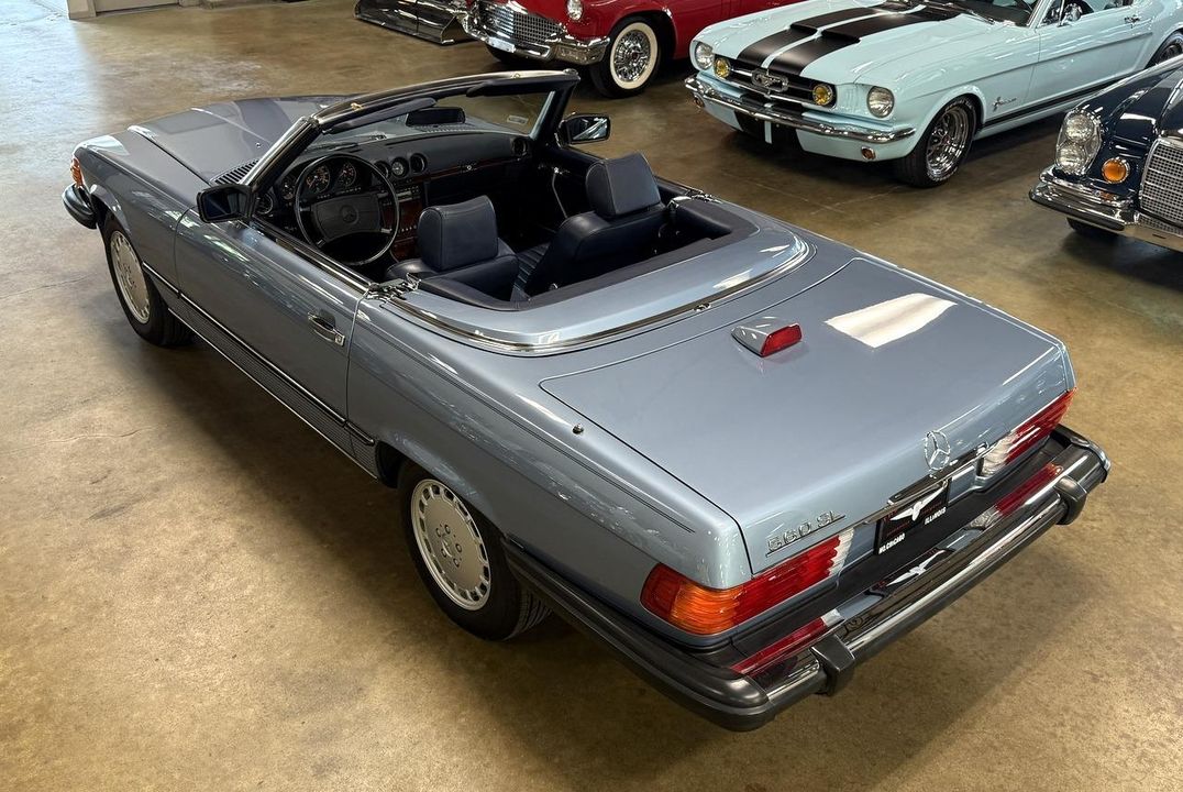 1987 Mercedes-Benz 560SL