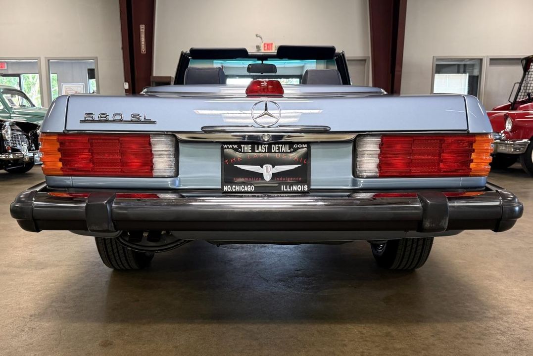 1987 Mercedes-Benz 560SL