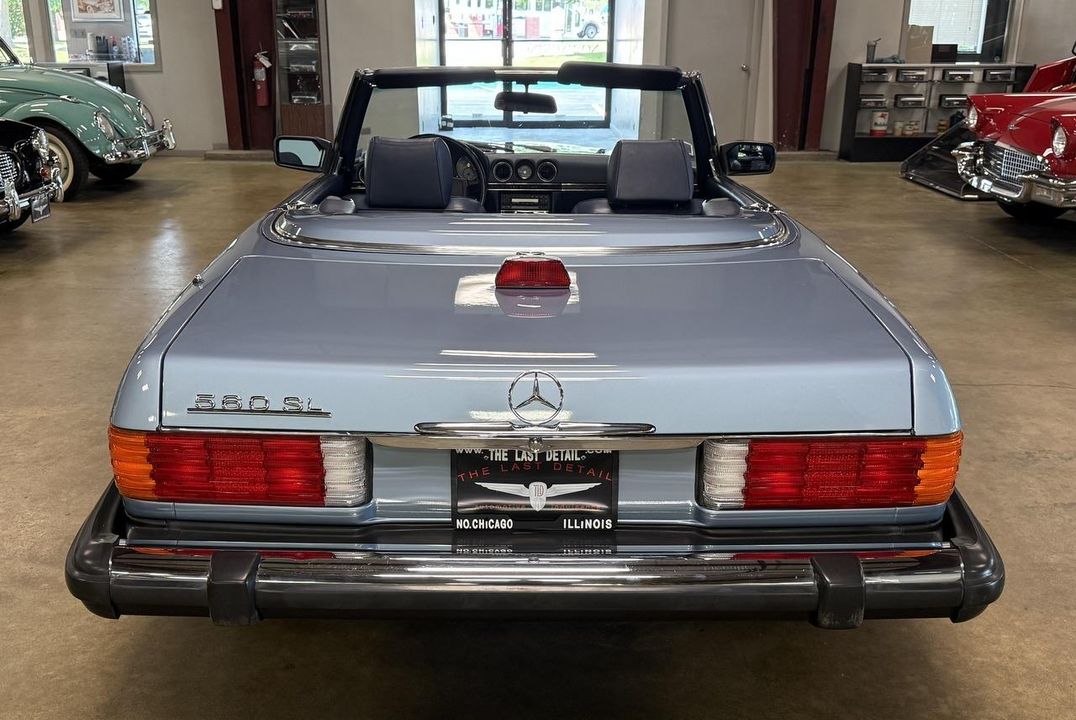 1987 Mercedes-Benz 560SL