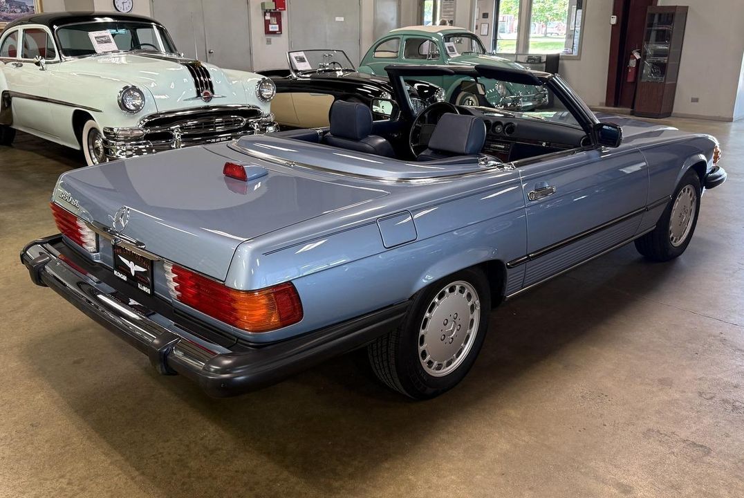 1987 Mercedes-Benz 560SL