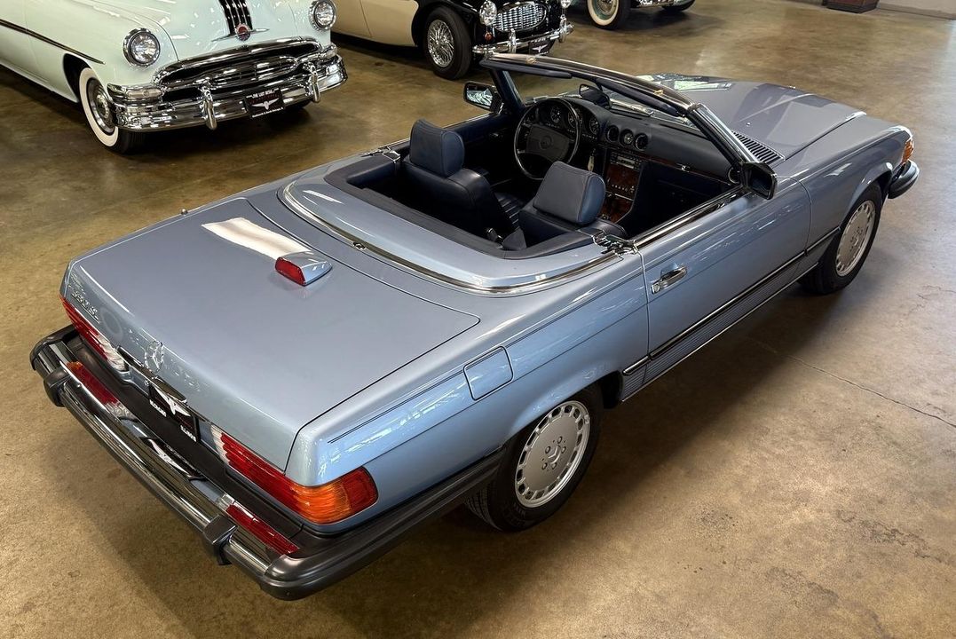 1987 Mercedes-Benz 560SL