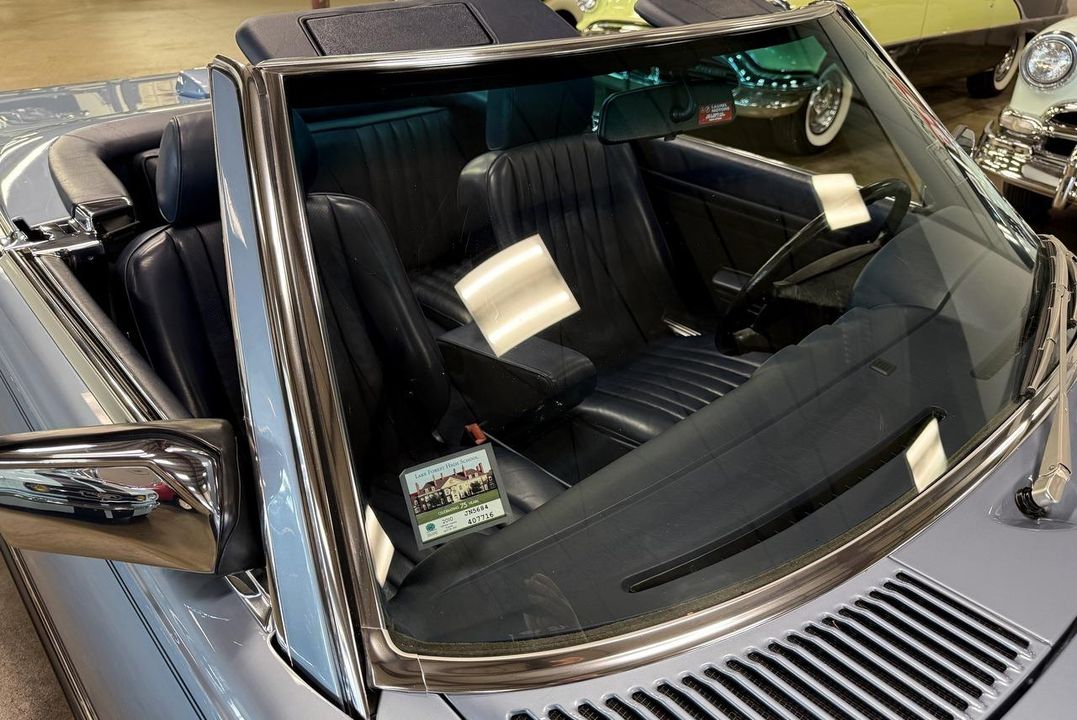 1987 Mercedes-Benz 560SL