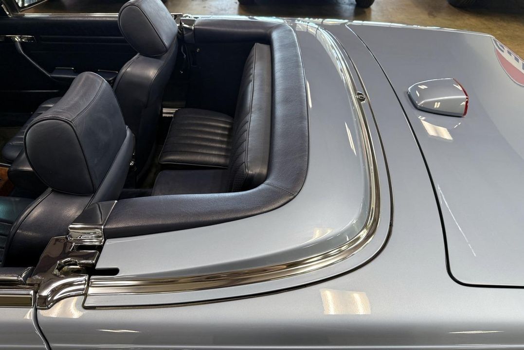 1987 Mercedes-Benz 560SL