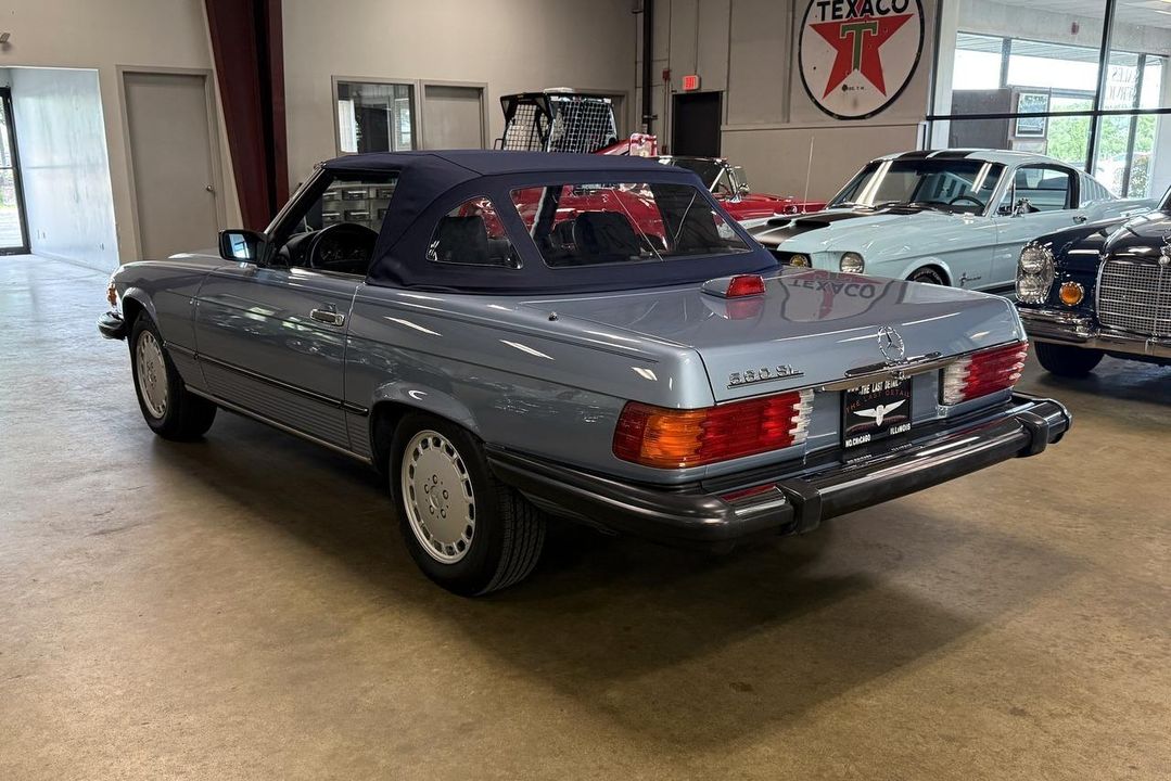 1987 Mercedes-Benz 560SL