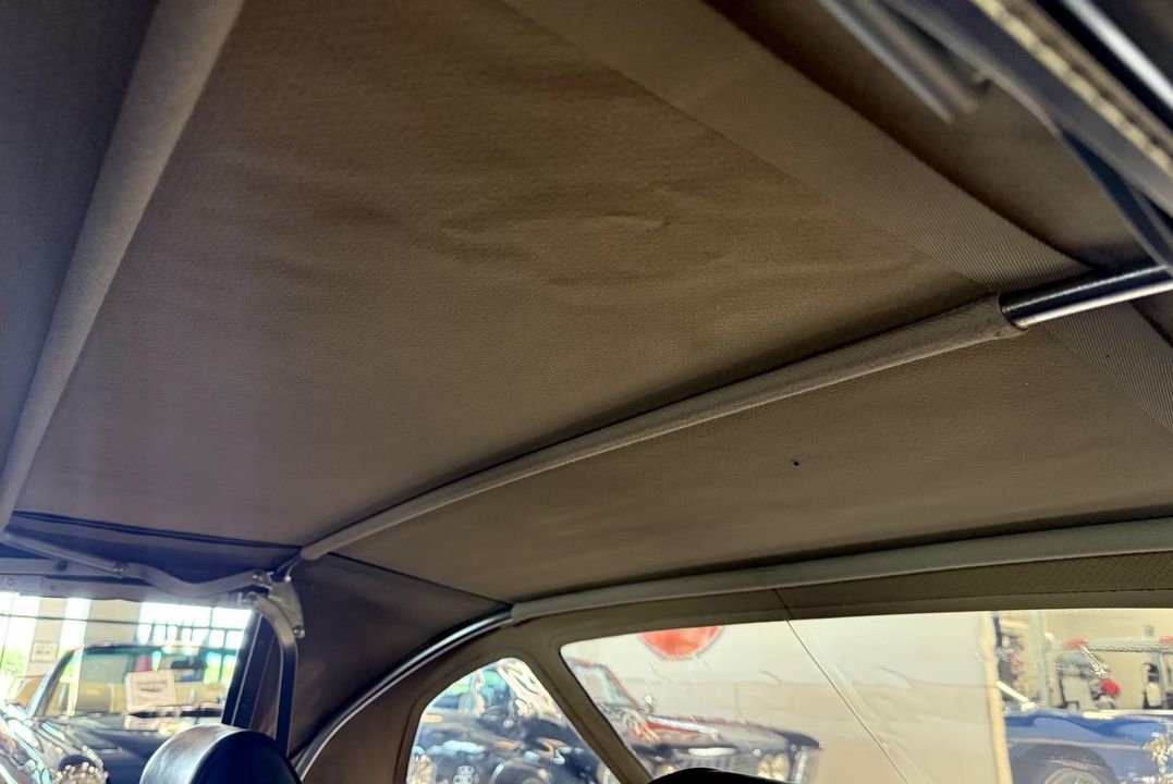 1987 Mercedes-Benz 560SL