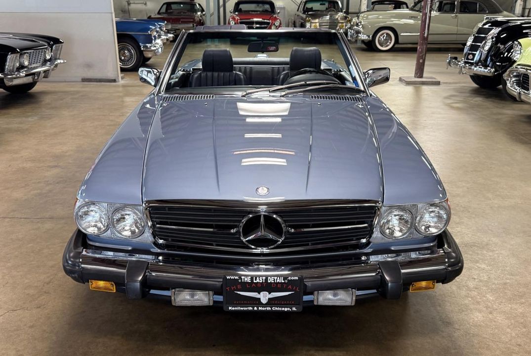 1987 Mercedes-Benz 560SL