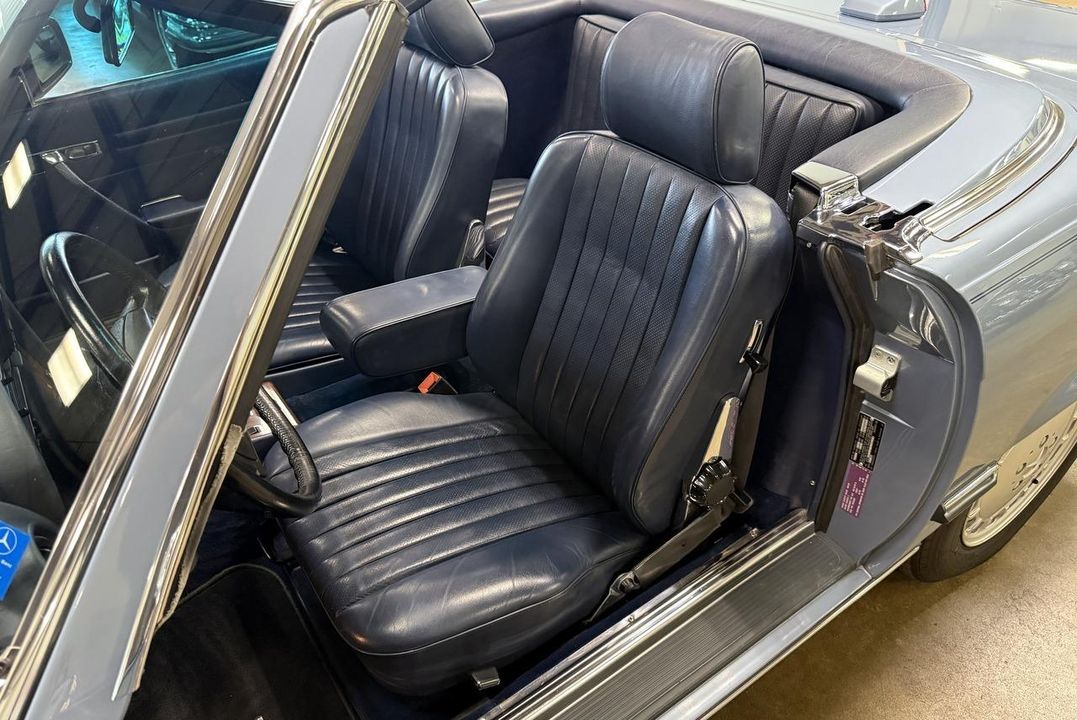 1987 Mercedes-Benz 560SL