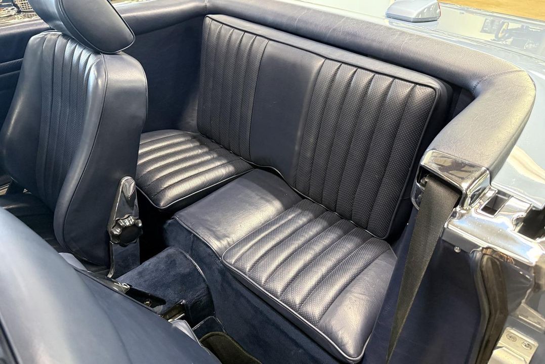 1987 Mercedes-Benz 560SL