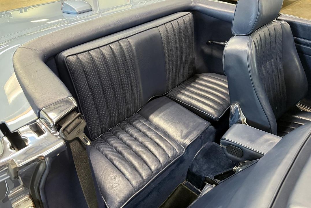 1987 Mercedes-Benz 560SL