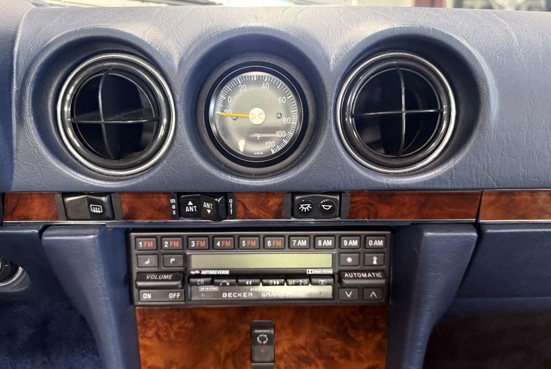 1987 Mercedes-Benz 560SL