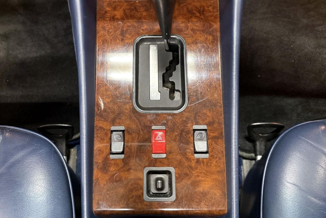 1987 Mercedes-Benz 560SL