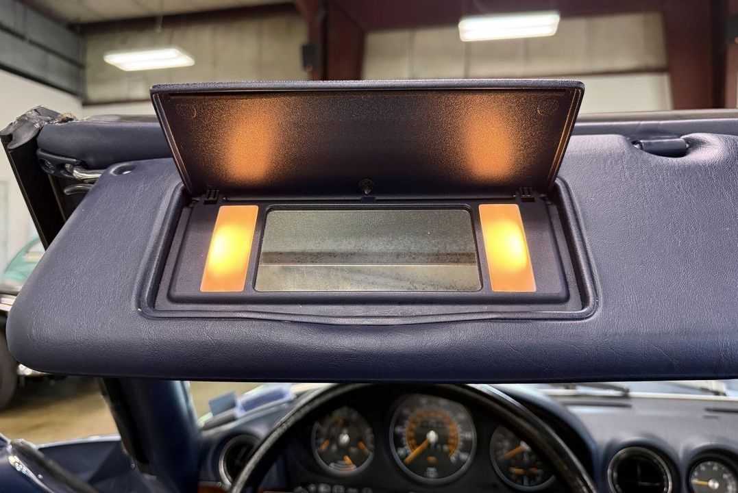 1987 Mercedes-Benz 560SL