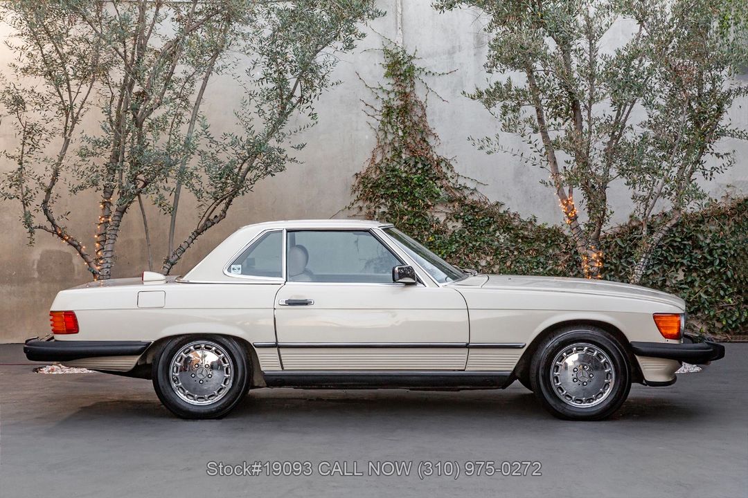 1986 Mercedes-Benz 560SL