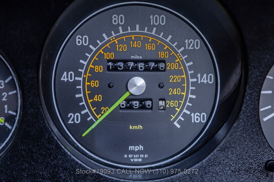 1986 Mercedes-Benz 560SL