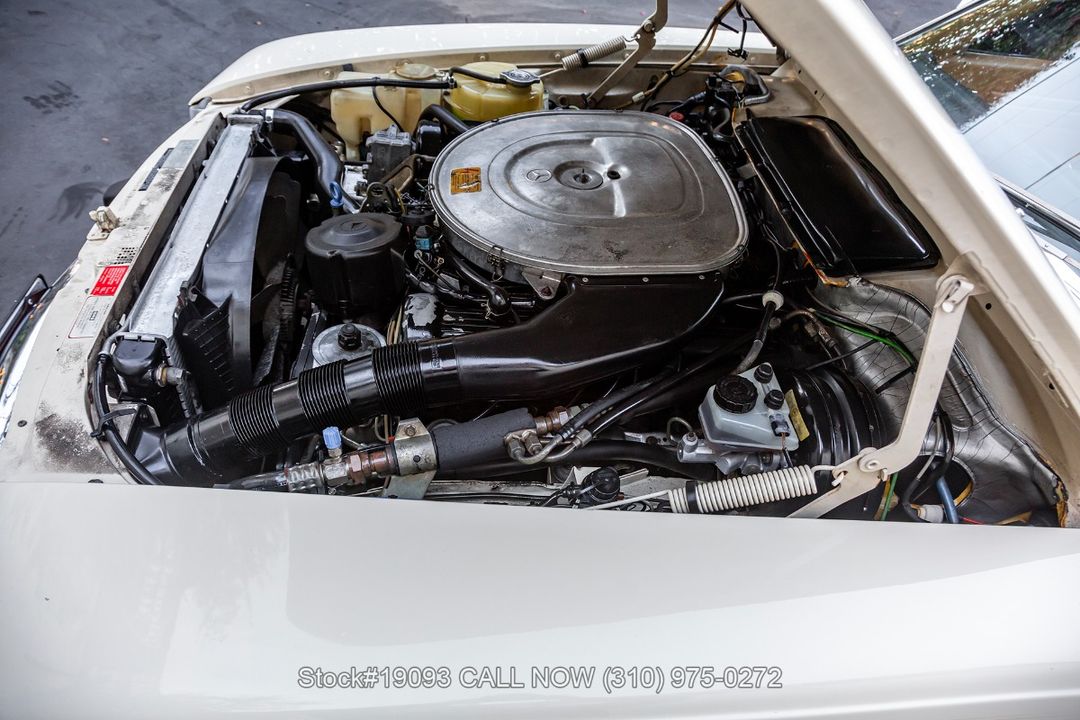1986 Mercedes-Benz 560SL