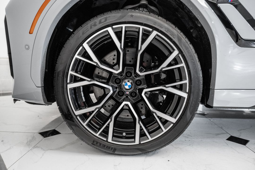 2024 BMW X6 M