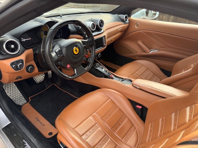 2016 Ferrari California T