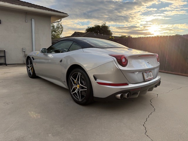 2016 Ferrari California T