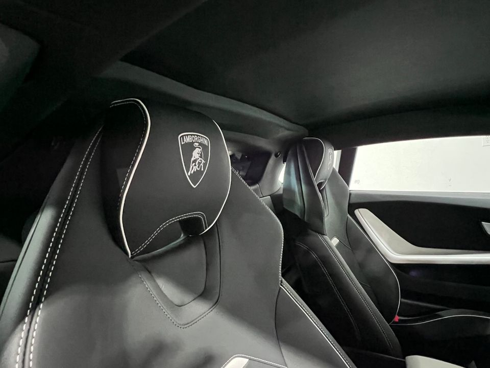 2021 Lamborghini Huracan EVO 2DR COUPE AWD ORIG MSRP $328,442.