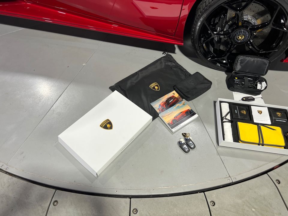 2021 Lamborghini Huracan EVO 2DR COUPE AWD ORIG MSRP $328,442.