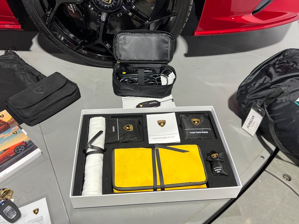 2021 Lamborghini Huracan EVO 2DR COUPE AWD ORIG MSRP $328,442.