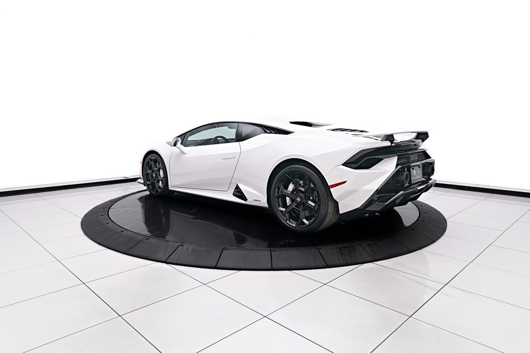2023 Lamborghini Huracan Tecnica