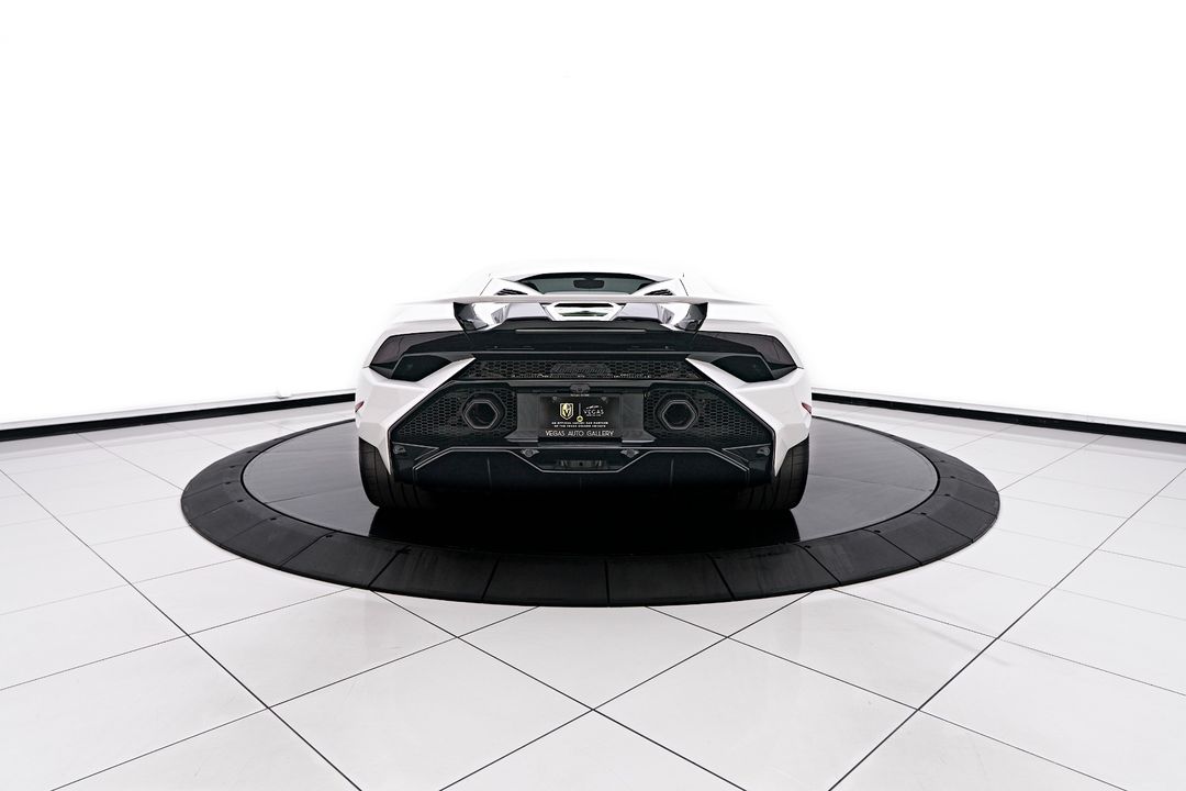 2023 Lamborghini Huracan Tecnica