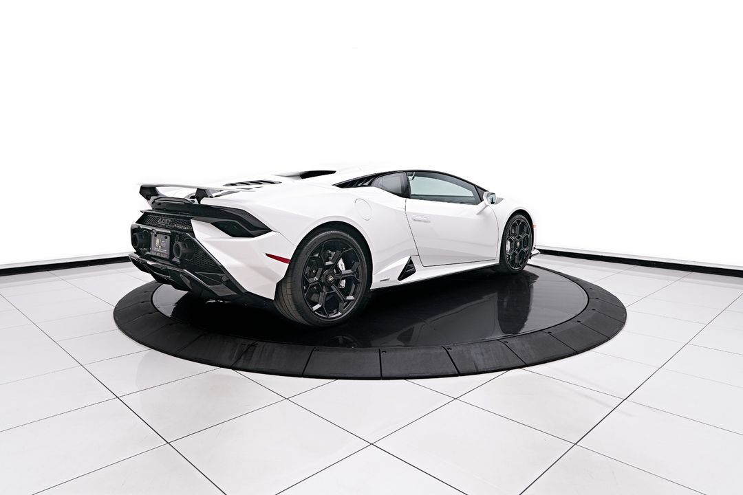 2023 Lamborghini Huracan Tecnica