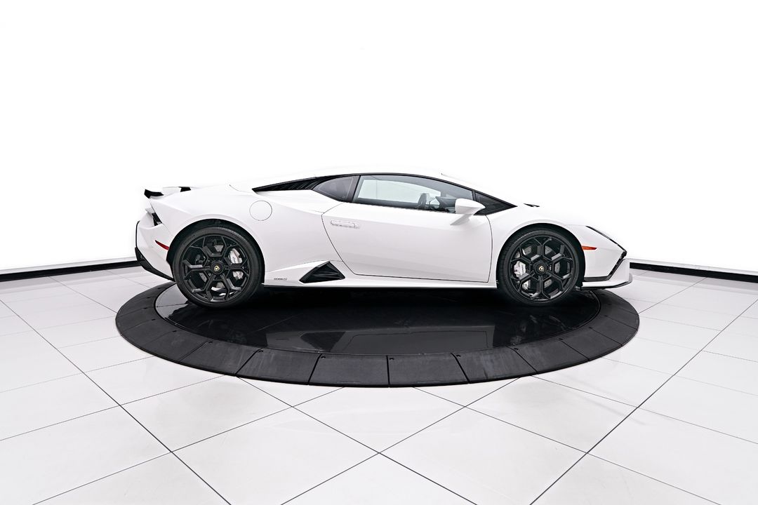 2023 Lamborghini Huracan Tecnica