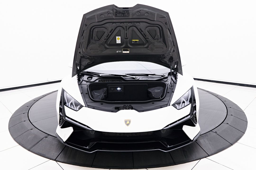 2023 Lamborghini Huracan Tecnica