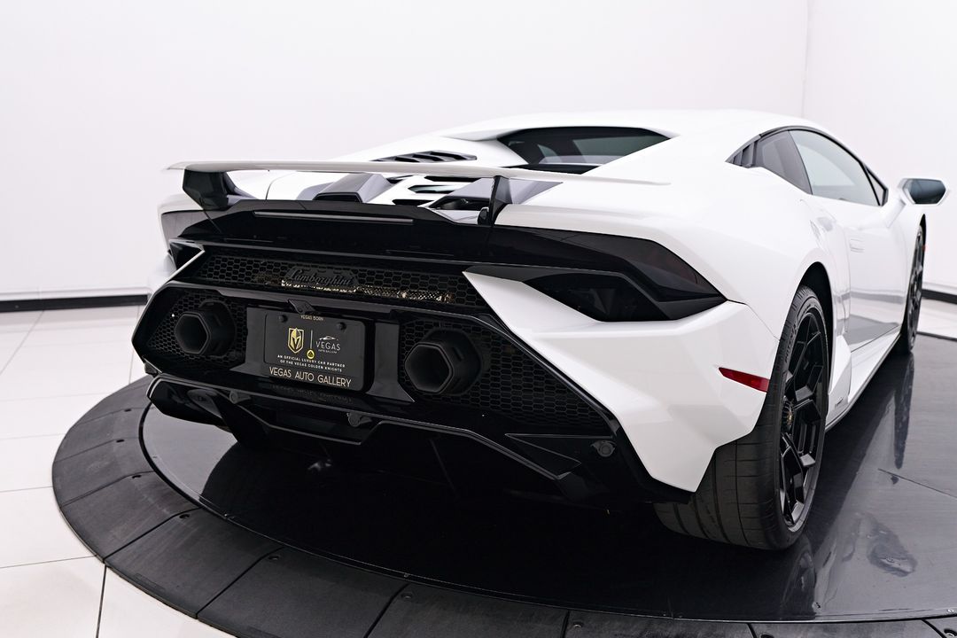 2023 Lamborghini Huracan Tecnica