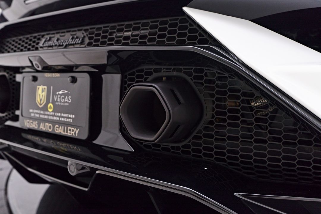 2023 Lamborghini Huracan Tecnica