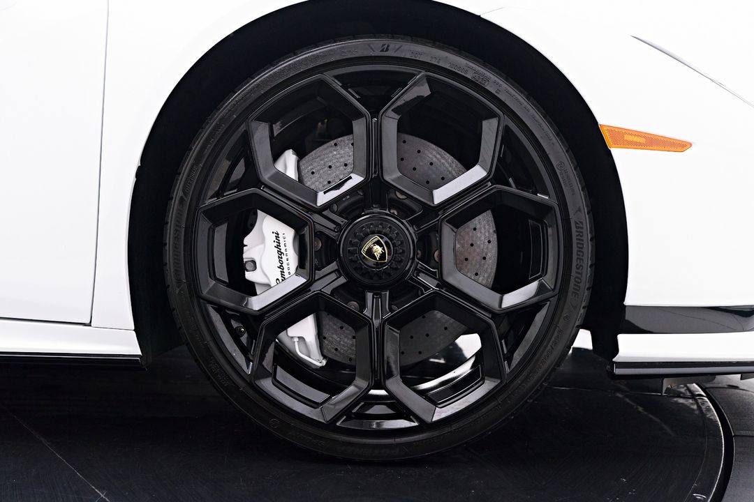 2023 Lamborghini Huracan Tecnica