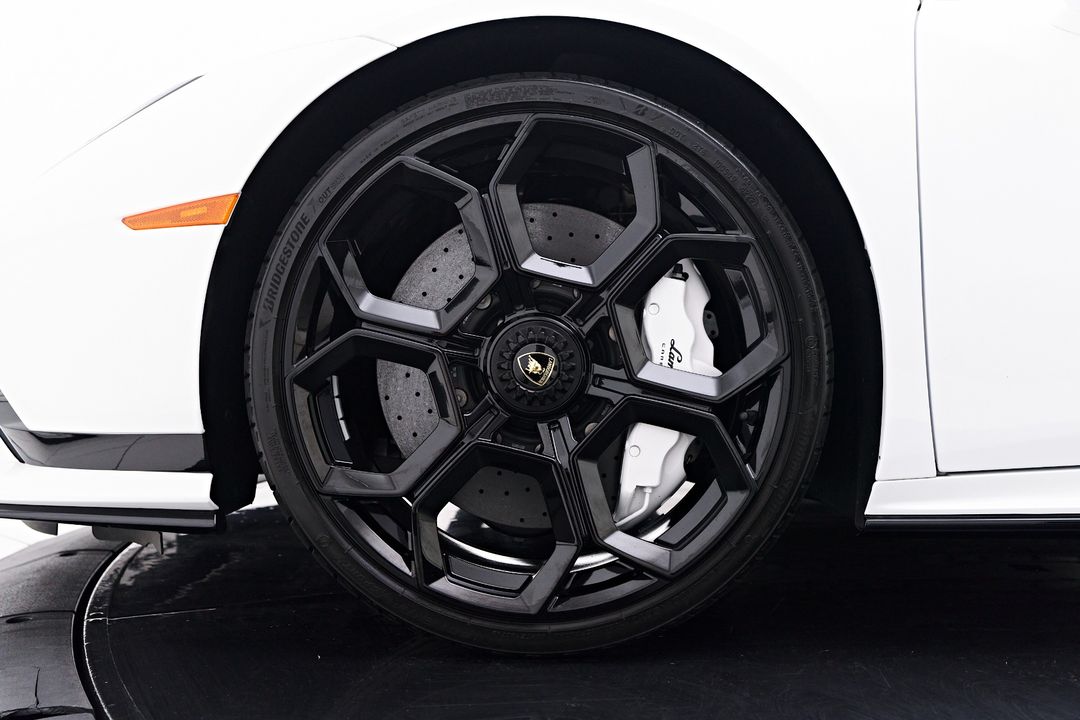 2023 Lamborghini Huracan Tecnica