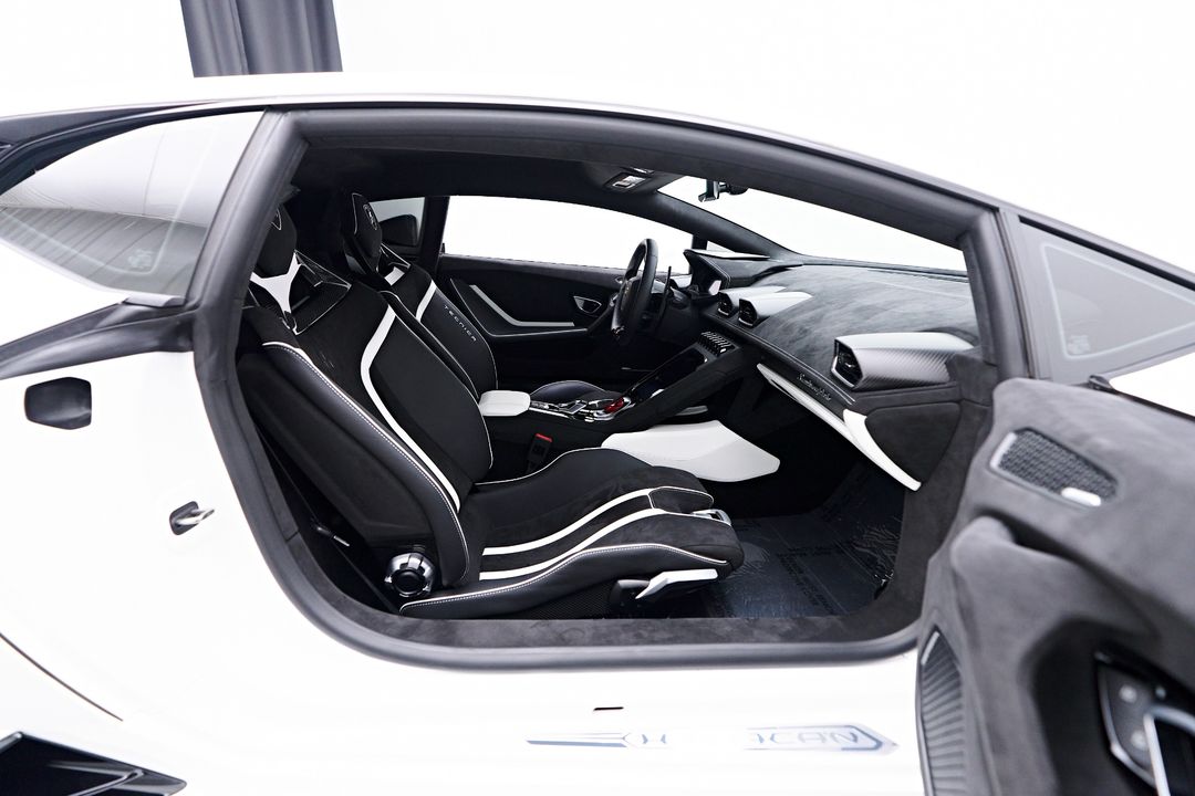 2023 Lamborghini Huracan Tecnica
