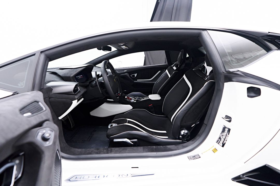 2023 Lamborghini Huracan Tecnica