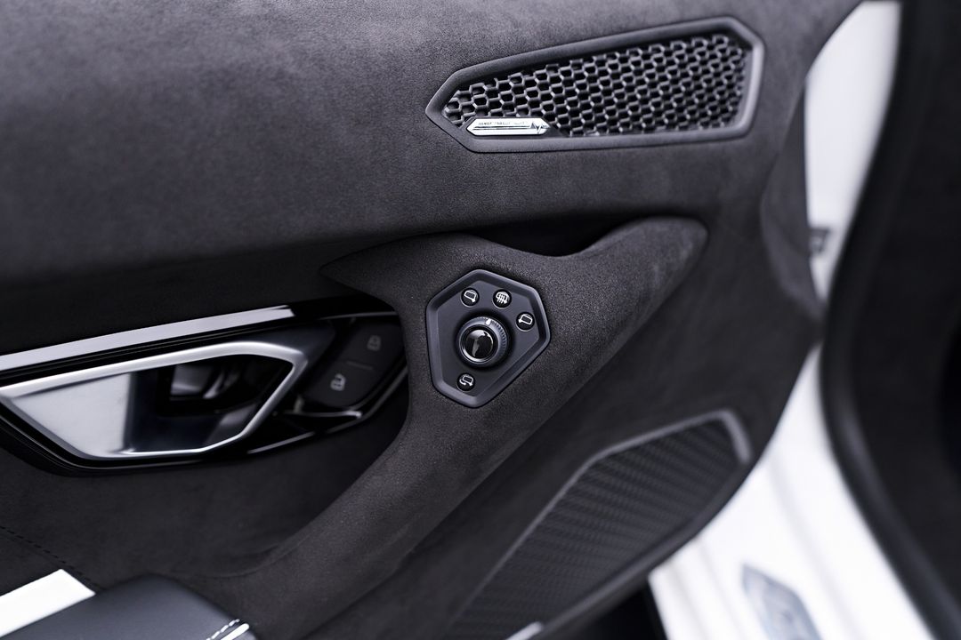 2023 Lamborghini Huracan Tecnica